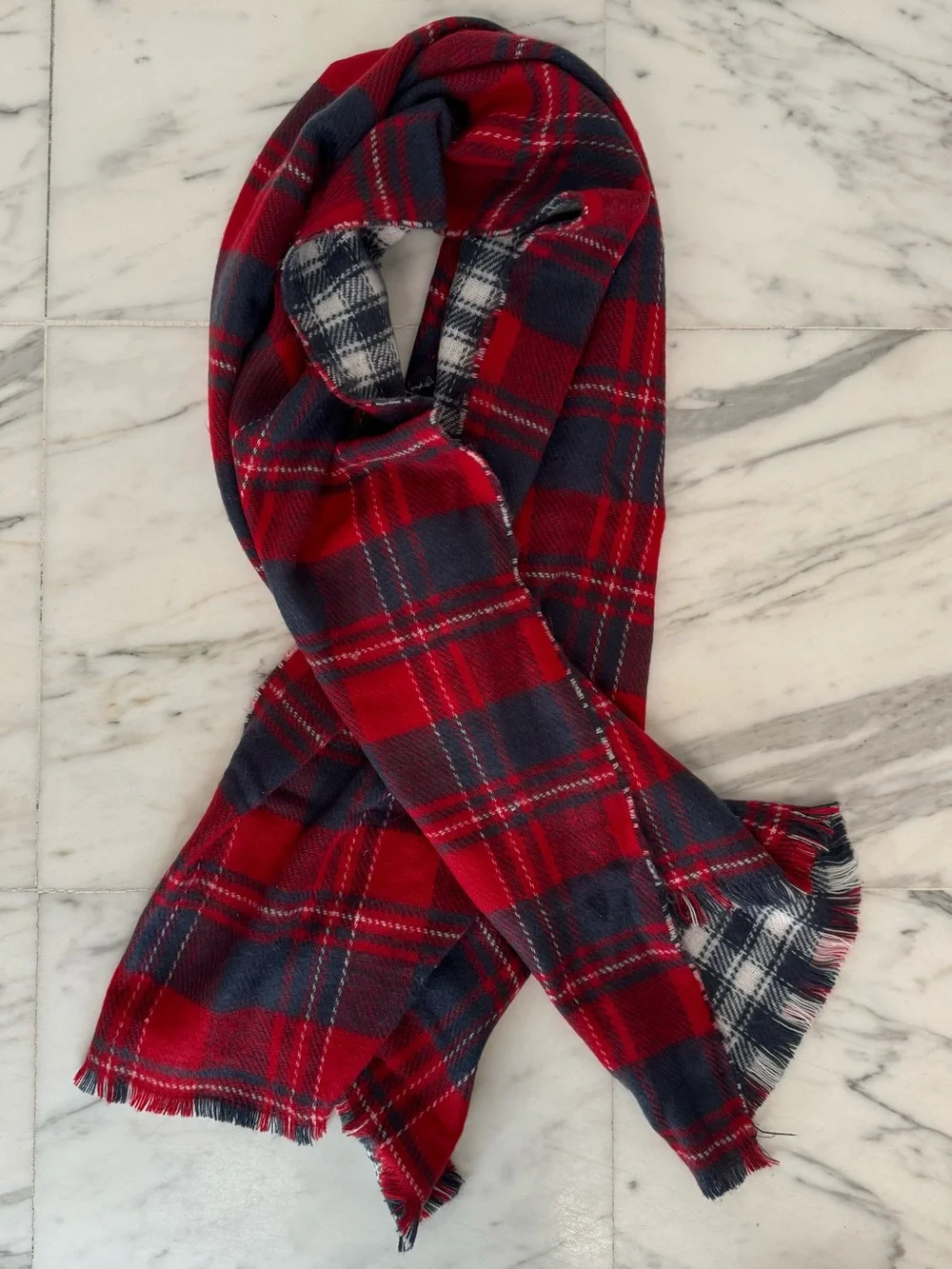 Abercrombie & Fitch Plaid Navy Blue & Red Winter Fringe Scarf